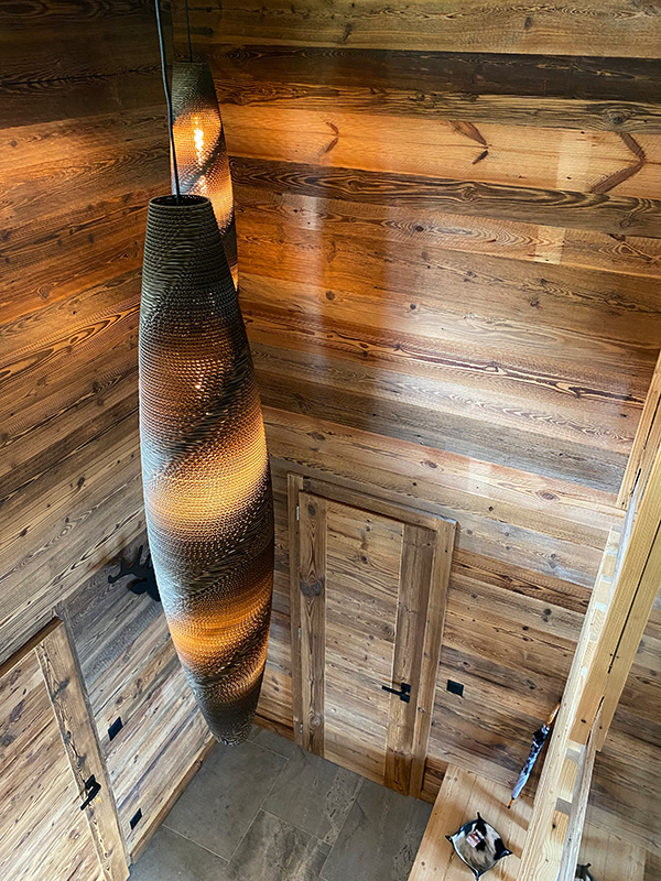 Aménagement et Décoration de chalet - Luminaires de l'entrée