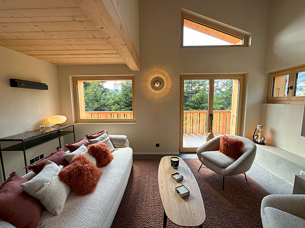 Aménagement et Décoration de chalet - Salon - Terracotta et Bouclette écru