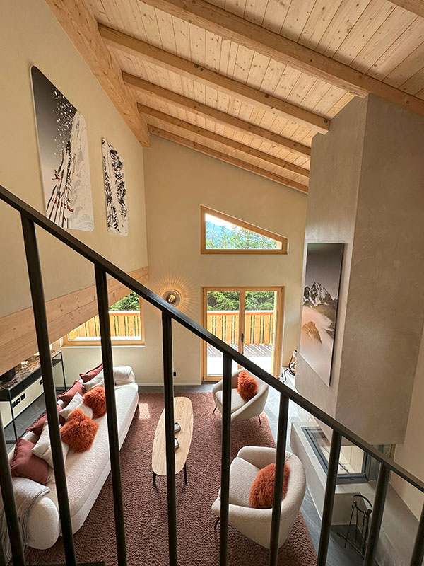 Aménagement et Décoration de chalet - Salon - Vue mezzanine Aménagement et Décoration de chalet - Salon - Vue depuis la mezzanine