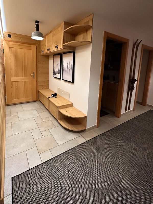 Projet d'aménagement et de décoration d'appartement de montagne Haute-Nendaz - Entrée